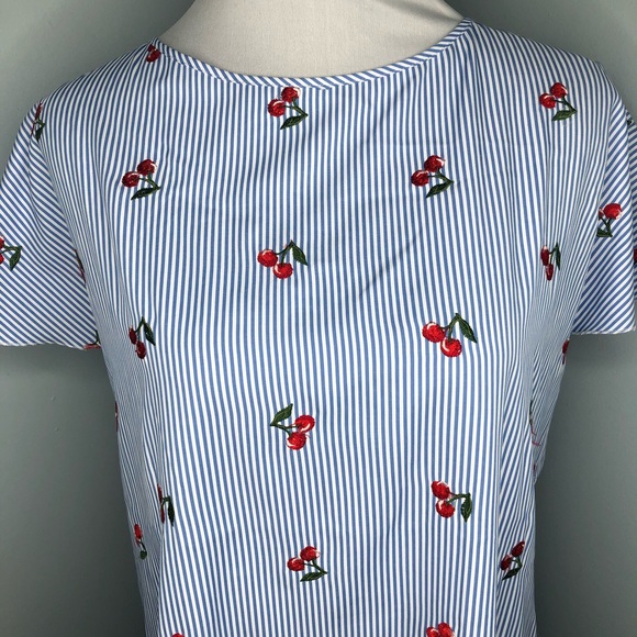 Buffalo Dress with Cherries - Picture 2 of 6